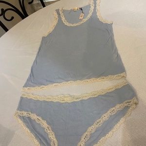Victoria’s Secret lace trimmed tank + matching bikini panty size XL X-Large NWT